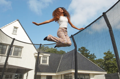10ft Salta Green Round First Class Edition Trampoline with Enclosure - SGP Garden Ltd
