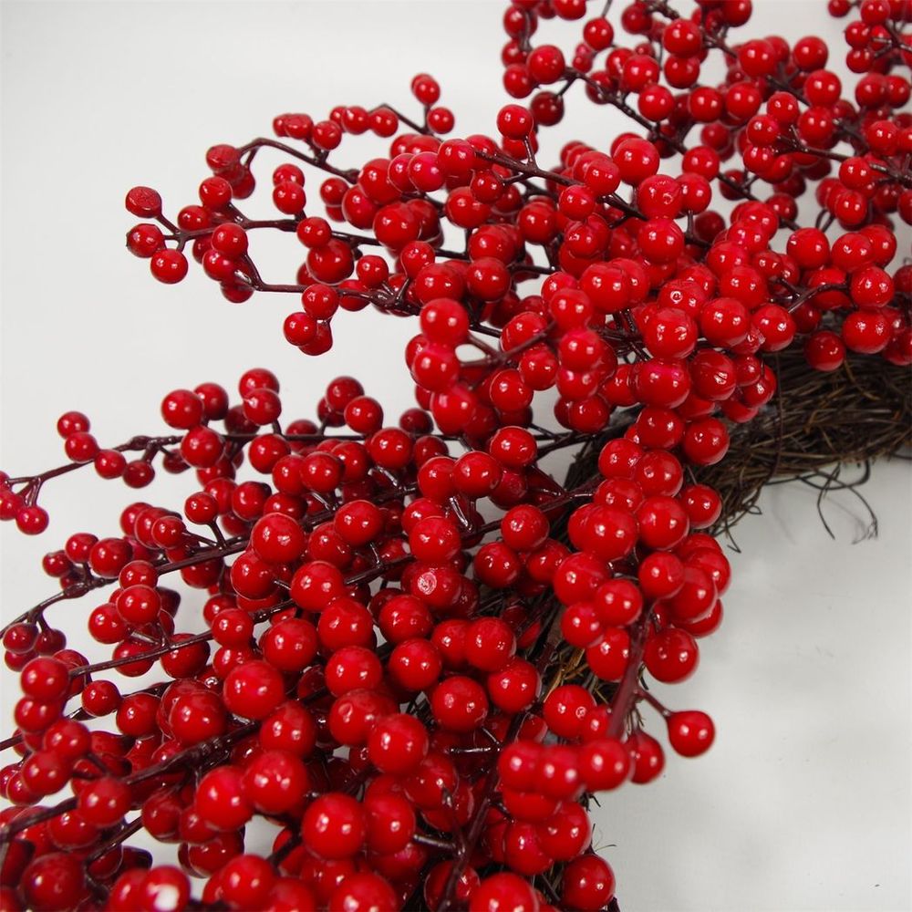 60cm (24 inches) Extra Large Luxury Christmas Red Berry Wreath - SGP Garden Ltd