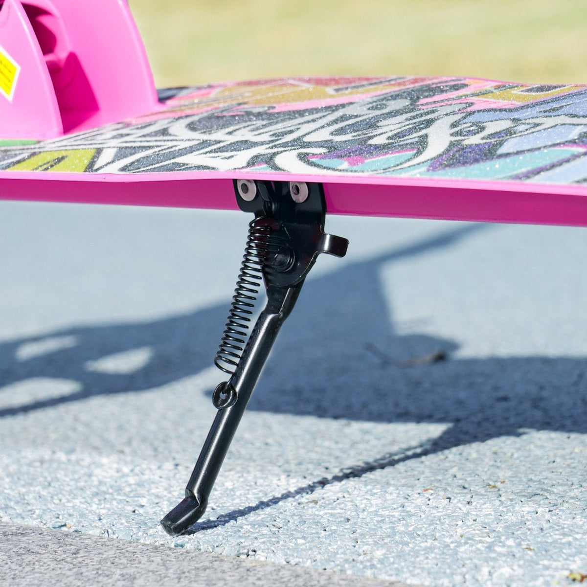 AIYAPLAY Foldable Kids Scooter with Adjustable Handlebar, 200mm Big Wheel, Rear Fender Brake, Gift for Ages 6-12 Years, Pink - SGP Garden Ltd