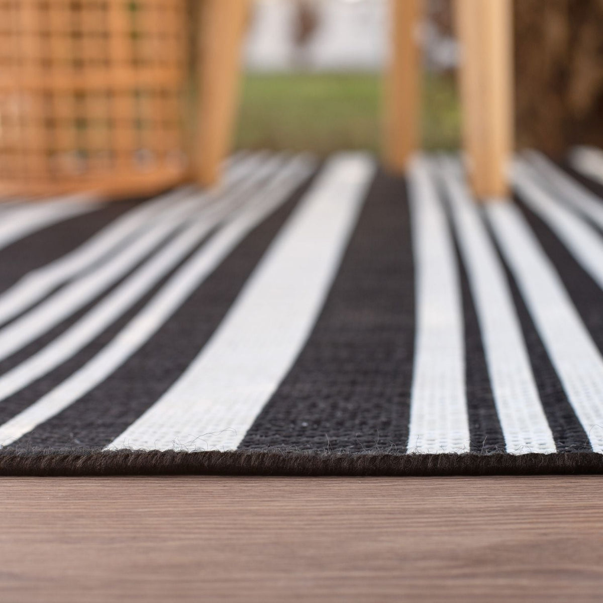 Ecology Outdoor Rug Black | 300bl - SGP Garden Ltd