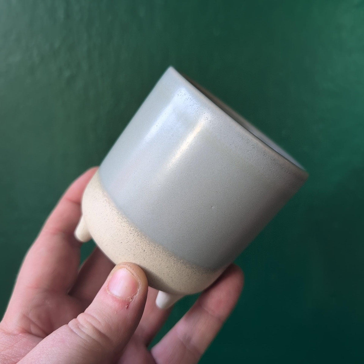 Jolie Matte Reactive 3 Leg Planter - SGP Garden Ltd