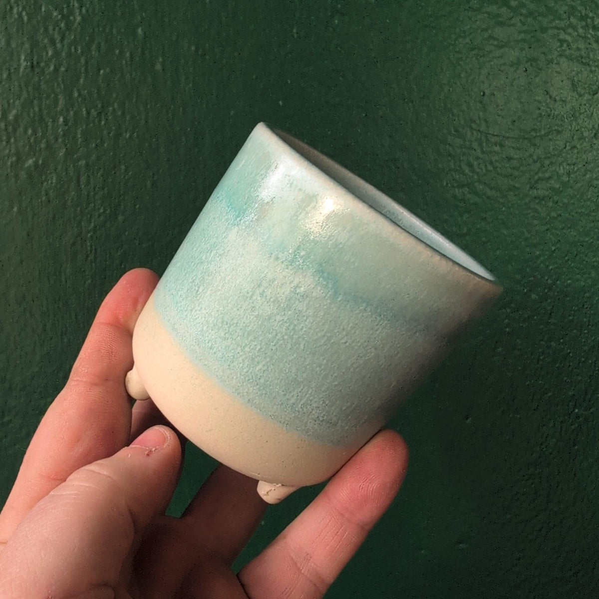Jolie Matte Reactive 3 Leg Planter - SGP Garden Ltd