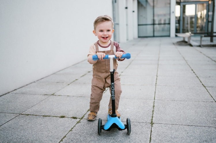 Kidwell UNO Blue & City 3-Wheel Balance Scooter with LED Light-Up Wheels – Kids Ages 3+ - SGP Garden Ltd
