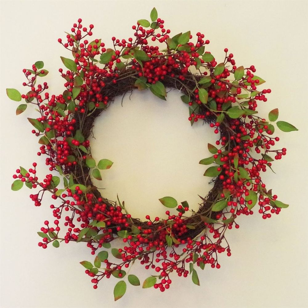 Luxury 24" Natural Look Red Berry Christmas Floristry Wreath - SGP Garden Ltd
