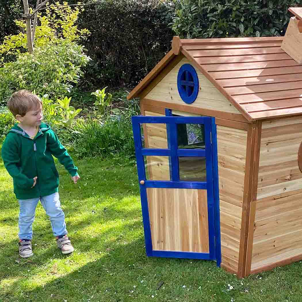 Redwood Lodge Wooden Playhouse – Pre-Painted Fir - SGP Garden Ltd