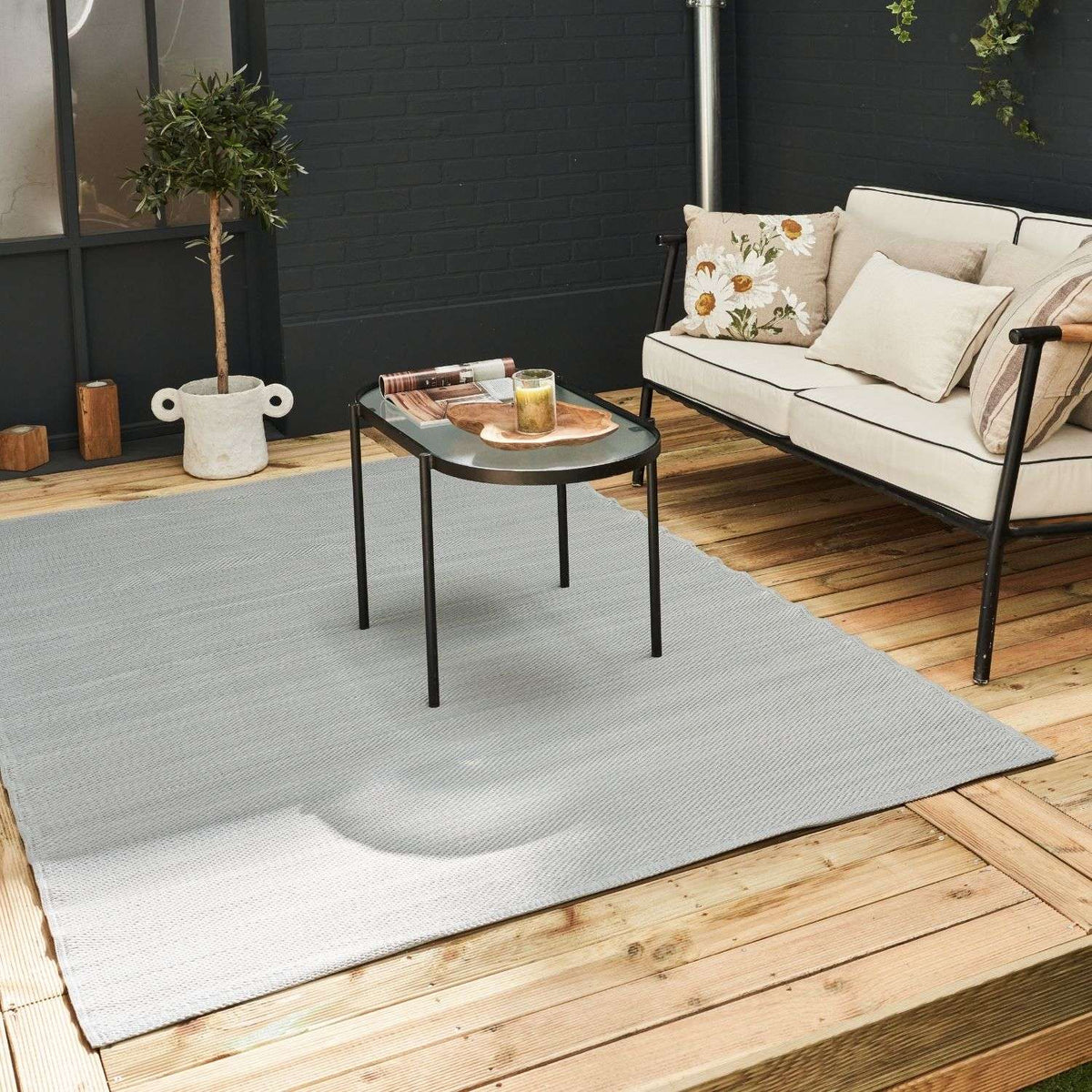 Urban Outdoor Rug Grey | 1000 - SGP Garden Ltd