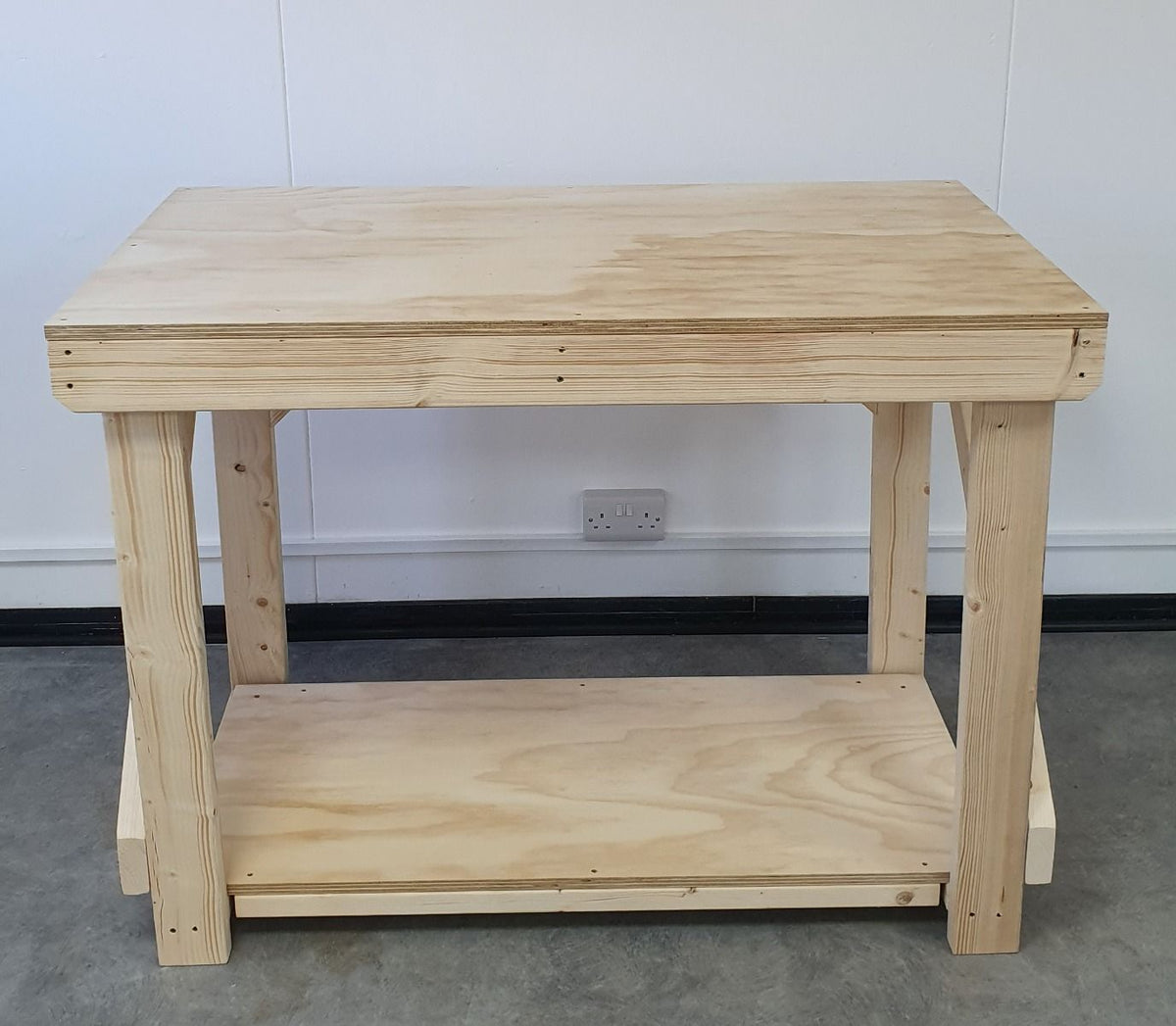 Wooden Workbench Superior Strength 18mm Plywood Top - SGP Garden Ltd